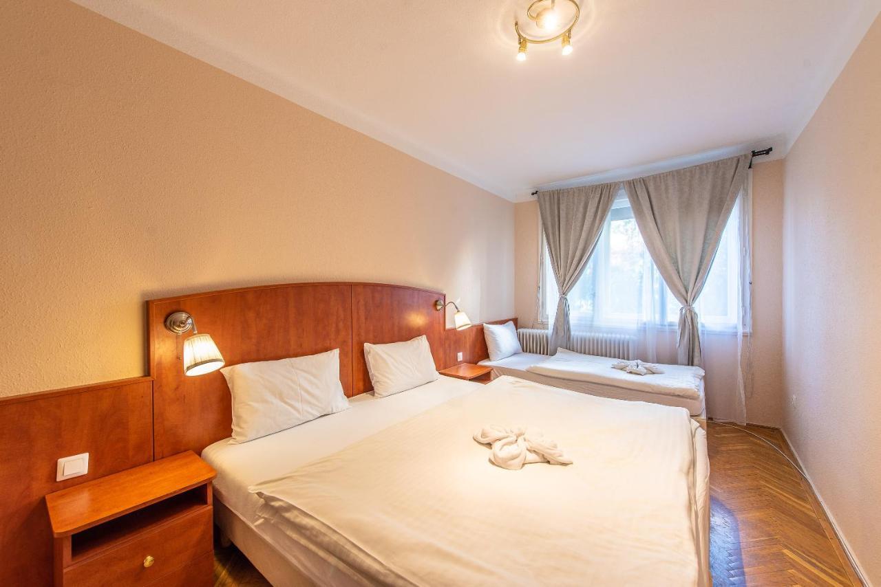 Korona Panzio Budapest Extérieur photo