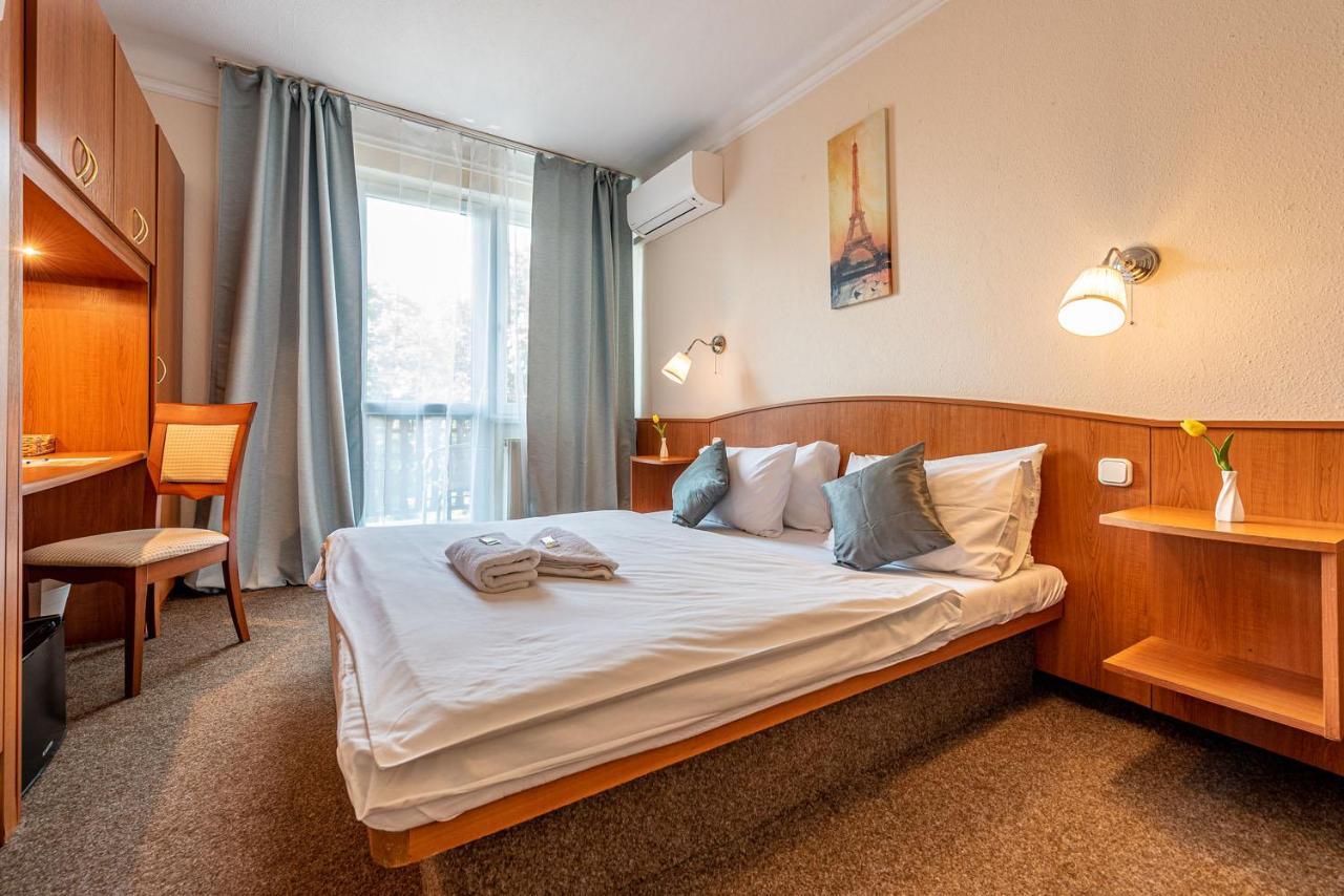 Korona Panzio Budapest Extérieur photo