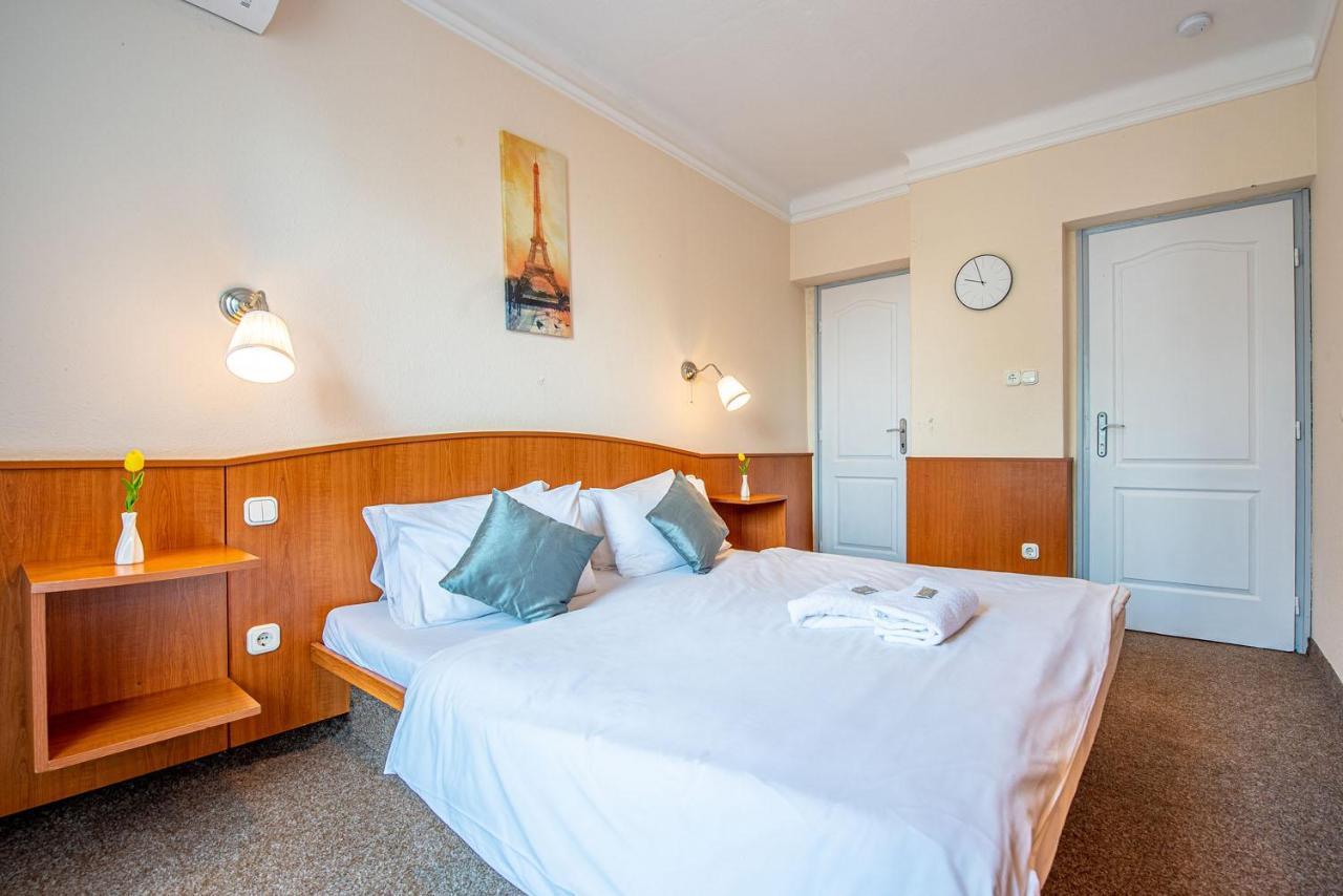 Korona Panzio Budapest Extérieur photo